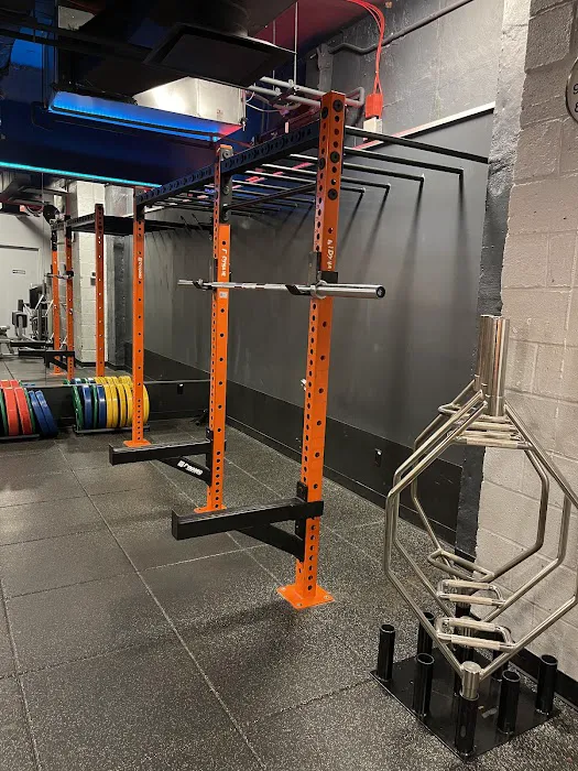 Crunch Fitness - 66th Street 5