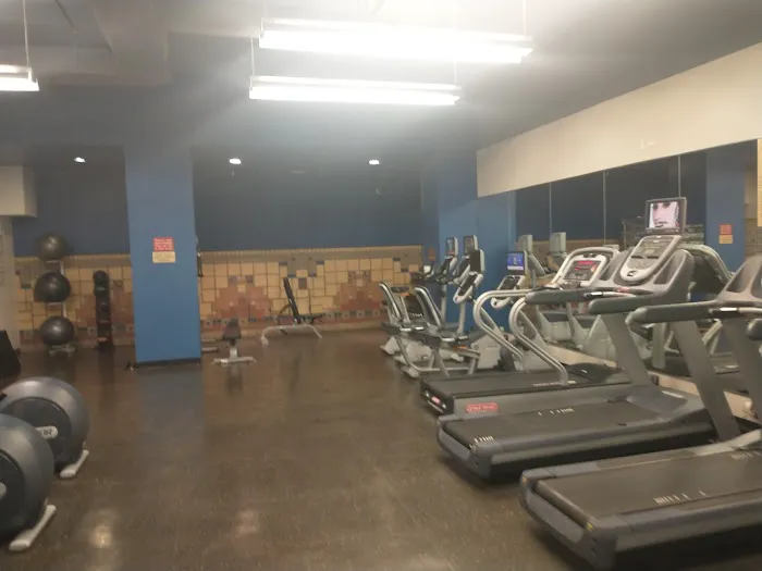 New Yorker Hotel - Gym 5