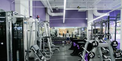Finding Gyms Near Me with Strength Training Equipment: A Comprehensive Guide